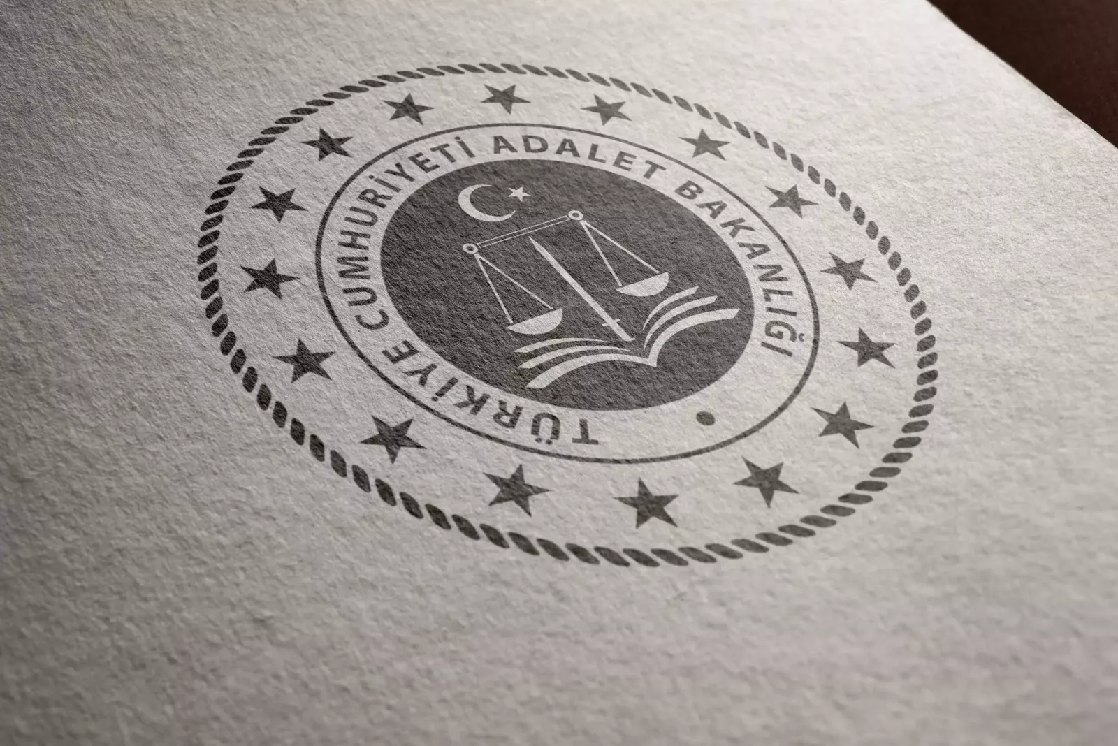 Nur Sena’nın İntihar Notunda Adı Geçen Öğretim Üyesi Görevden Uzaklaştırıldı