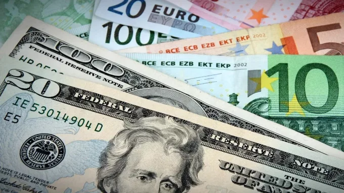 Orta Doğu’daki Gerilim Dövizi Vurdu: Dolar ve Euro Güne Sert Başladı!