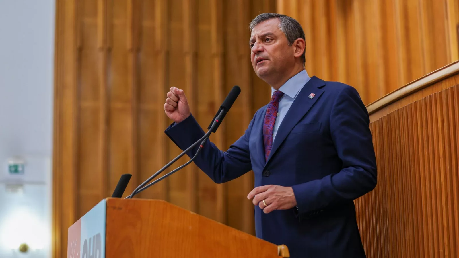 Özgür Özel'den Hükümete Sert Uyarı: İsrail'e Sessiz Kalmayın!